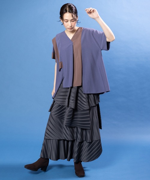 OSMOSIS(オズモーシス)の「アシンメトリーバイカラー切替ブラウス(シャツ/ブラウス・レディース・ライトベージュ/ブラウン/ネイビー・ONE SIZE)」の21枚目の写真