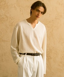 CIRCLEE（サークリー）の「CIRCLEE(サークリー)Vネックロングスリーブトップス（Tシャツ/カットソー）」
