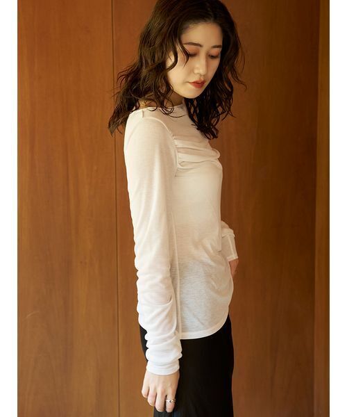 emmi(エミ)の「アシンメトリードレープカットソー(Tシャツ/カットソー・レディース・ブラウン/ブラック/オフホワイト・F)」の8枚目の写真