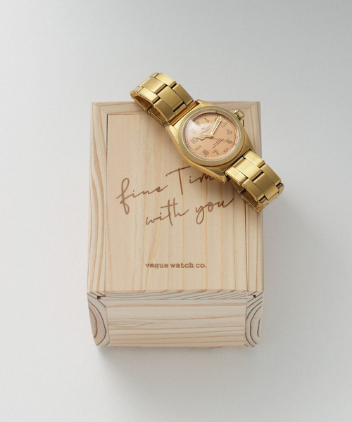 VAGUE WATCH CO.(ヴォーグウォッチカンパニー)の「VAGUE WATCH CO. Vabble Gold(アナログ腕時計・レディース・ゴールド・FREE)」の3枚目の写真