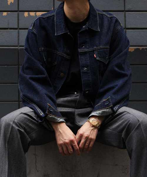 VAGUE WATCH CO.(ヴォーグウォッチカンパニー)の「VAGUE WATCH CO. Vabble Gold(アナログ腕時計・レディース・ゴールド・FREE)」の4枚目の写真