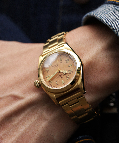 VAGUE WATCH CO.(ヴォーグウォッチカンパニー)の「VAGUE WATCH CO. Vabble Gold(アナログ腕時計・レディース・ゴールド・FREE)」の5枚目の写真