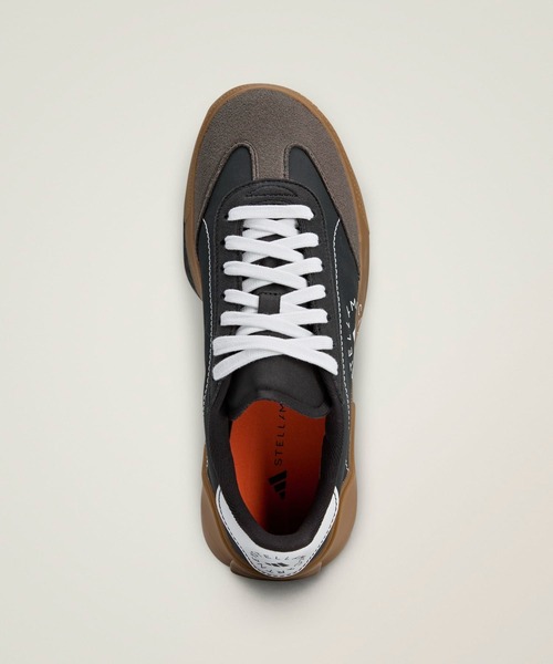 adidas by Stella McCartney（アディダスバイステラマッカートニー）の「【adidas by Stella McCartney】adidas by Stella McCartney コート ブースト / adidas by Stella McCartney Court Boost / アディダス adidas（スニーカー・レディース・ブラック・22.5cm/23.5cm/24.5cm/25.5cm/26.5cm/27.5cm/23.0cm/24.0cm/25.0cm/26.0cm/27.0cm）」の2枚目の写真