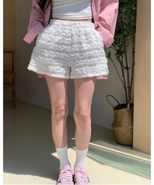 CHEER(チアー)の「【ぷっくりギャザー】シャーリングフリル ショートパンツ イージーパンツ ウエストゴム ポケット付き ハイウエスト ボトムス(その他パンツ・レディース・ブラック/ホワイト・FREE)」の6枚目の写真