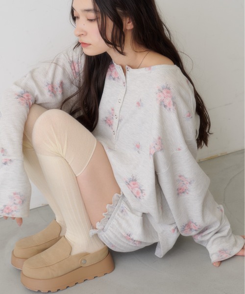 Ribbon halter-neck top/リボンホルターネックカットソー（Tシャツ