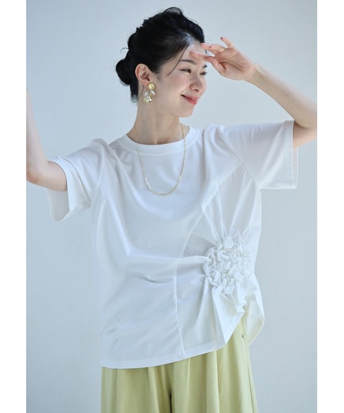 cawaii(カワイイ)の「紫陽花シャーリングTシャツトップス(シャツ/ブラウス・レディース・ホワイト/ブラック・FREE)」の6枚目の写真