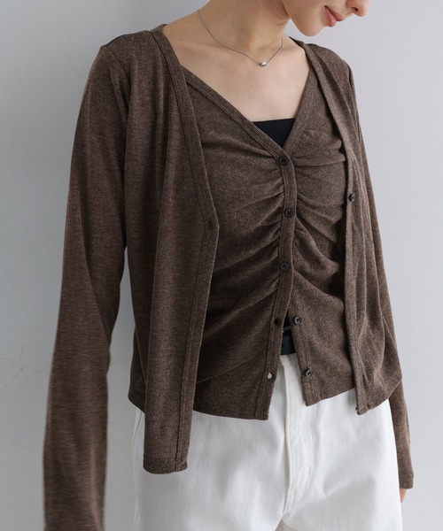 andme(アンドミー)の「レイヤード風ギャザー長袖トップス(Tシャツ/カットソー・レディース・ブラック/ブラウン/アイボリー・M)」の8枚目の写真