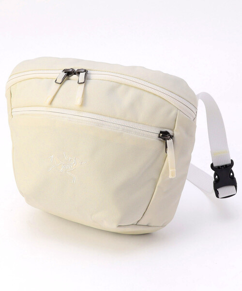 ARC'TERYX(アークテリクス)の「ARC’TERYX/アークテリクス マンティス 2 ウエストパック/Mantis 2 Waist Pack(ショルダーバッグ・メンズ・グリーン/ブラック/ホワイト・ONE SIZE)」の1枚目の写真
