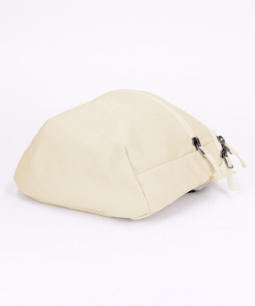 ARC'TERYX(アークテリクス)の「ARC’TERYX/アークテリクス マンティス 2 ウエストパック/Mantis 2 Waist Pack(ショルダーバッグ・メンズ・グリーン/ブラック/ホワイト・ONE SIZE)」の6枚目の写真