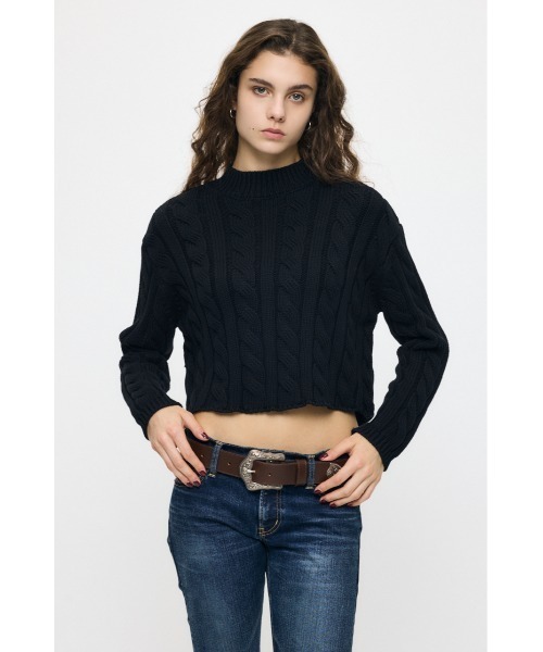 MOUSSY(マウジー)の「【26年AW新作】BACK OPEN CABLE KNIT プルオーバー(ニット/セーター・レディース・レッド/ブラック/ネイビー/ライトベージュ・FREE)」の9枚目の写真