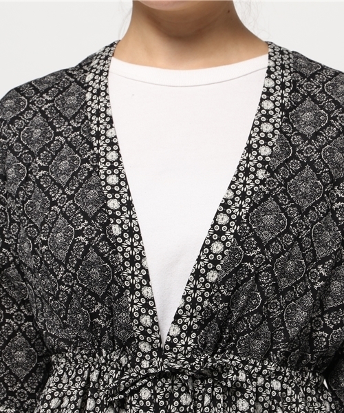 Discoat Parisien（ディスコートパリシアン）の「ペイズリーガウン（シャツ/ブラウス・レディース・ネイビー/ブラック・ﾌﾘ-）」の6枚目の写真