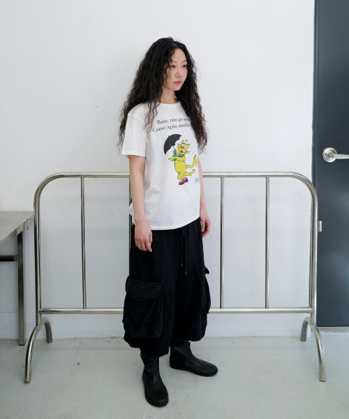MOSQUITO MURDERERS(モスキートマーダラーズ)の「Rain rain go away, Come again another day T-SHIRT -White(Tシャツ/カットソー・メンズ・その他・1/2/3)」の3枚目の写真