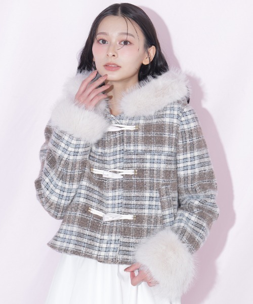 JILL by JILL STUART(ジルバイジルスチュアート)の「フェイクファー付きショートダッフルコート(ダッフルコート・レディース・グレー/ホワイト/ピンク/ブラウン系その他・SMALL/MEDIUM)」の18枚目の写真