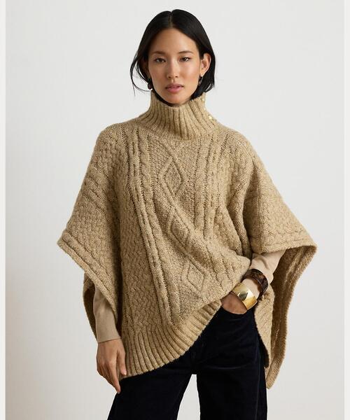 LAUREN RALPH LAUREN(ローレン ラルフ ローレン)の「ボタントリム ケーブルニット モックネック ポンチョ(ポンチョ・レディース・ブラウン・ONE)」の6枚目の写真