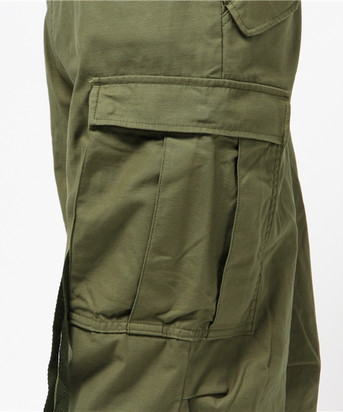 アーバン・リサーチ　M-65カーゴパンツ URBAN RESEARCH（アーバンリサーチ）の「UR M-65 FIELD PANTS