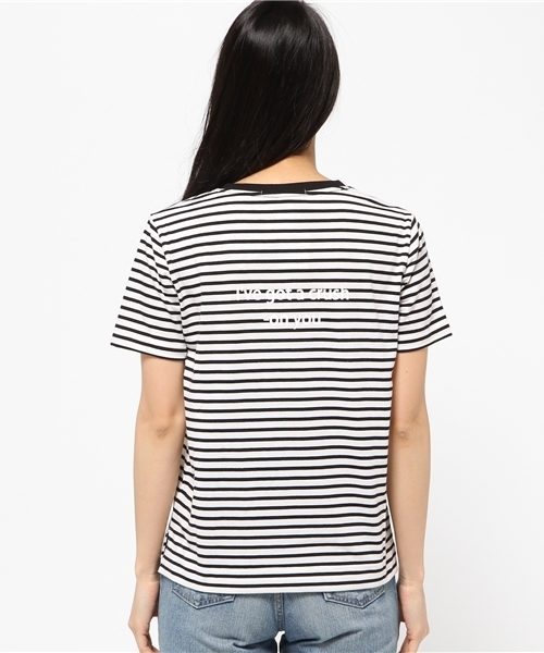 VENCEEXCHANGE（ヴァンスエクスチェンジ）の「バックプリント VネックTシャツ（Tシャツ/カットソー・レディース・オフホワイト/グレー/コーラル/ダークオリーブ・MEDIUM）」の15枚目の写真