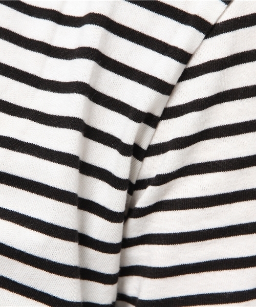 VENCEEXCHANGE（ヴァンスエクスチェンジ）の「バックプリント VネックTシャツ（Tシャツ/カットソー・レディース・オフホワイト/グレー/コーラル/ダークオリーブ・MEDIUM）」の11枚目の写真