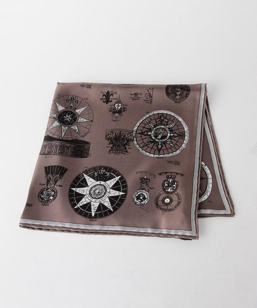 BEAUTY&YOUTH UNITED ARROWS（ビューティーアンドユースユナイテッドアローズ）の「＜manipuri＞コンパスプリント シルクスカーフ◆（バンダナ/スカーフ・レディース・オフホワイト/モカ/ネイビー・FREE）」の3枚目の写真