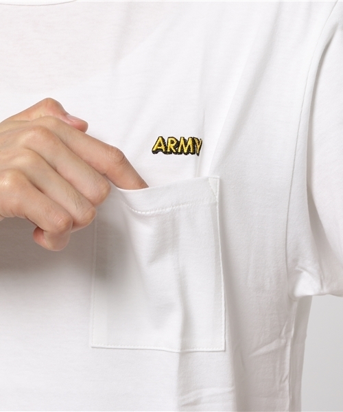 DELUXE(デラックス)の「DELUXE デラックス 別注 半袖 Tシャツ ARMY TEE(Tシャツ/カットソー・メンズ・ホワイト/オリーブ・L/M)」の3枚目の写真
