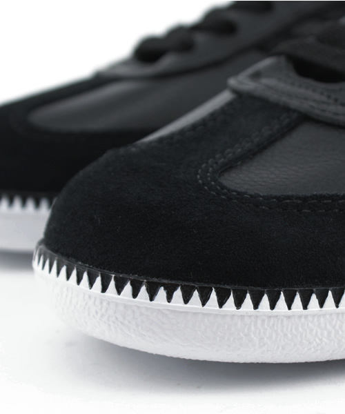 adidas Originals（アディダスオリジナルス）の「SAMBA TECH（スニーカー・メンズ・ブラック・26.5/27/27.5/28/28.5）」の4枚目の写真
