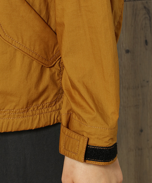 LBC（エルビーシー）の「コットンタイプライターマウンテンパーカー（マウンテンパーカー・レディース・キャメル/ブルー/ライトグレー・LARGE/MEDIUM）」の21枚目の写真