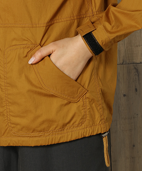 LBC（エルビーシー）の「コットンタイプライターマウンテンパーカー（マウンテンパーカー・レディース・キャメル/ブルー/ライトグレー・LARGE/MEDIUM）」の22枚目の写真