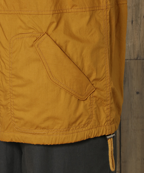 LBC（エルビーシー）の「コットンタイプライターマウンテンパーカー（マウンテンパーカー・レディース・キャメル/ブルー/ライトグレー・LARGE/MEDIUM）」の15枚目の写真