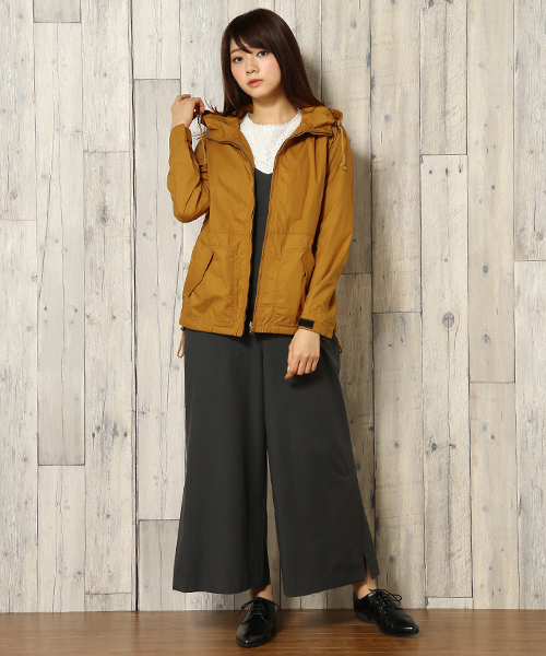 LBC（エルビーシー）の「コットンタイプライターマウンテンパーカー（マウンテンパーカー・レディース・キャメル/ブルー/ライトグレー・LARGE/MEDIUM）」の17枚目の写真