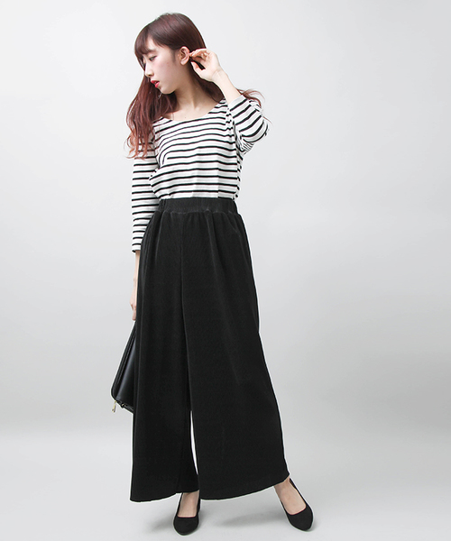 WEGO（ウィゴー）の「WEGO/サテンプリーツワイドパンツ（その他パンツ・レディース・ブラック/サックスブルー/アイボリー/ライトピンク・FREE）」の5枚目の写真