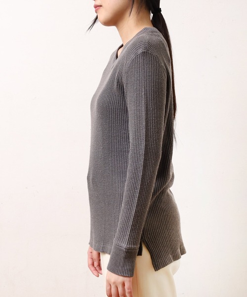 Audition(オーディション)の「M0541 ピグメントVネックプルオーバー(Tシャツ/カットソー・レディース・バーガンディー/オリーブ/チャコール・MEDIUM)」の20枚目の写真