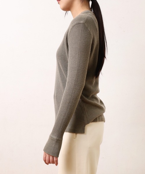 Audition(オーディション)の「M0541 ピグメントVネックプルオーバー(Tシャツ/カットソー・レディース・バーガンディー/オリーブ/チャコール・MEDIUM)」の16枚目の写真
