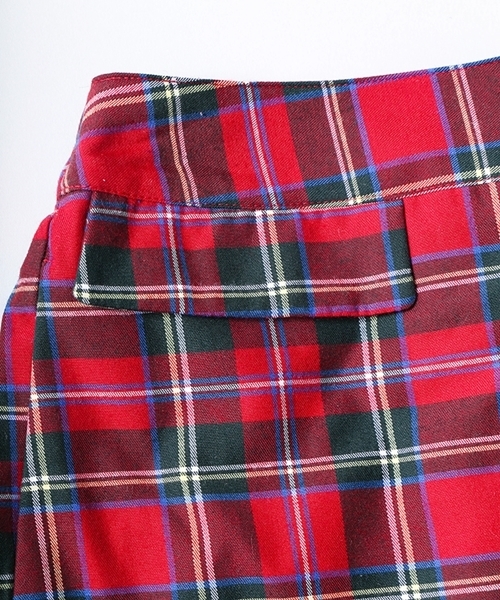 WEGO（ウィゴー）の「WEGO/フラップベルトプリーツスカパン（スカート・レディース・ブラック/レッド系その他/イエロー系その他/グリーン系その他/インディゴブルー・FREE）」の9枚目の写真