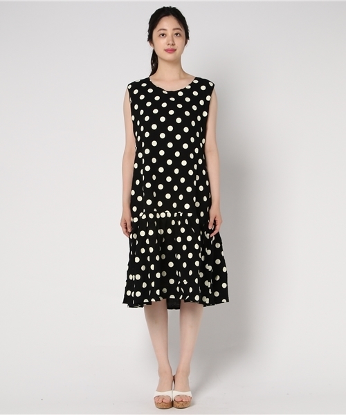 MERLOT（メルロー）の「ドット柄フリルへムワンピース2327（ワンピース・レディース・ブラック/カーキ/オレンジ・FREE）」の4枚目の写真