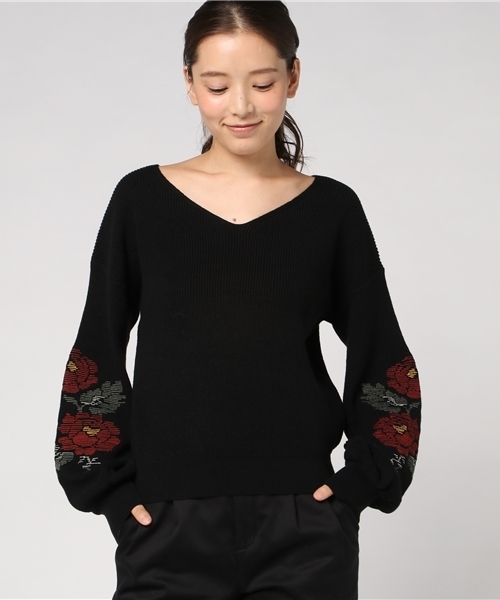 Khaju（カージュ）の「Khaju:エンブロイダリーアゼプルオーバー（ニット/セーター・レディース・ブラック/ワイン・ONE SIZE）」の9枚目の写真