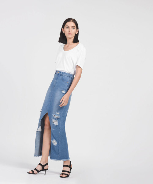 CHARLES & KEITH(チャールズ & キース)の「トリプルストラップベルクロサンダル / TRIPLE STRAP VELCRO SANDALS(サンダル・レディース・バーガンディー/ブラック・23.5cm/25cm/24.5cm/23cm)」の7枚目の写真