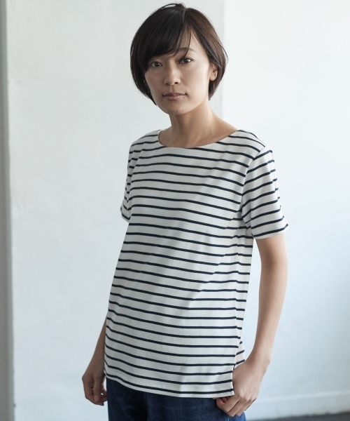 AMERICAN HOLIC（アメリカンホリック）の「・60新彊綿スムース ボートネックTEE★（Tシャツ/カットソー・レディース・サックスブルー/ラベンダー/ネイビー/その他25/チャコールグレー/その他26/オフホワイト/グレー系その他・M/L）」の8枚目の写真