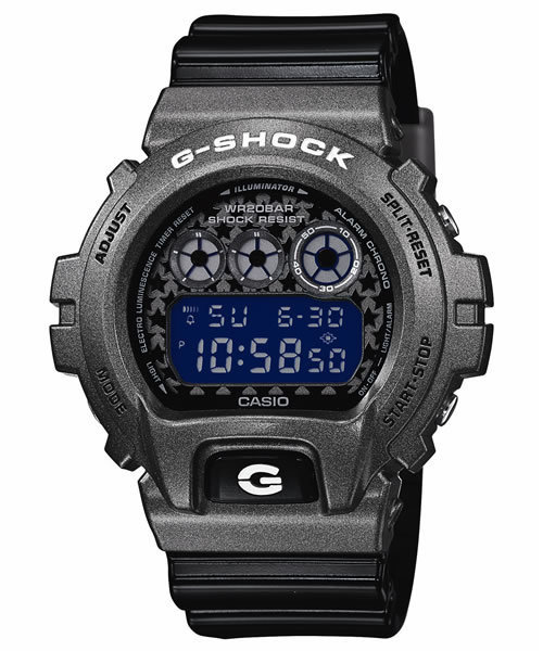 G-SHOCK（ジーショック）の「CRAZY COLORS （アナログ腕時計・メンズ・オレンジ系その他/ブラック×ホワイト/ホワイト×レッド/シルバー×ブラック・FREE）」の4枚目の写真