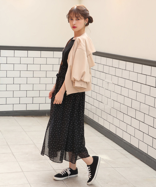 one after another NICE CLAUP(ワンアフターアナザーナイスクラップ)の「フリルブルゾン(ブルゾン・レディース・ブラック/ベージュ/レンガ・FREE)」の10枚目の写真