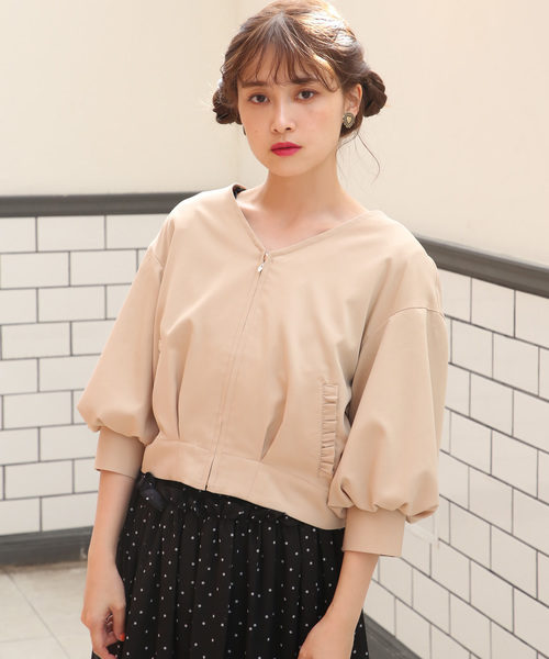 one after another NICE CLAUP(ワンアフターアナザーナイスクラップ)の「フリルブルゾン(ブルゾン・レディース・ブラック/ベージュ/レンガ・FREE)」の16枚目の写真