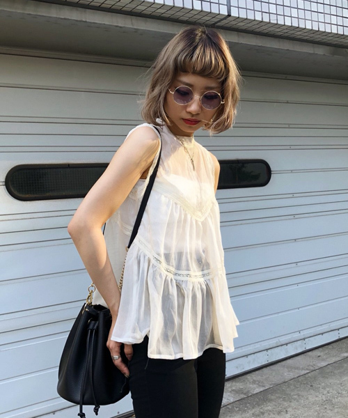 PAGEBOY(ページボーイ)の「ノースリティアードブラウス(シャツ/ブラウス・レディース・オフホワイト/ブラック/ベージュ/ラベンダー・FREE)」の1枚目の写真