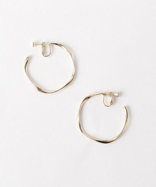 BEAUTY&YOUTH UNITED ARROWS(ビューティーアンドユースユナイテッドアローズ)の「BY∴ ヘンケイフープイヤリング(イヤリング・レディース・シルバー/ゴールド・FREE)」の2枚目の写真