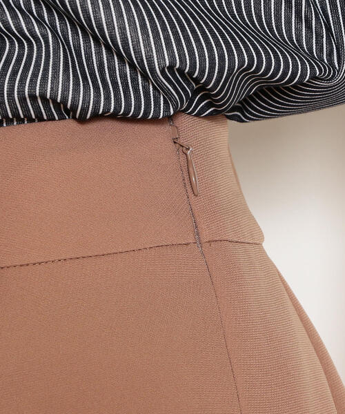 green label relaxing（グリーンレーベルリラクシング）の「CS ラップ タイト スカート（スカート・レディース・ベージュ/パープル・36/38）」の11枚目の写真