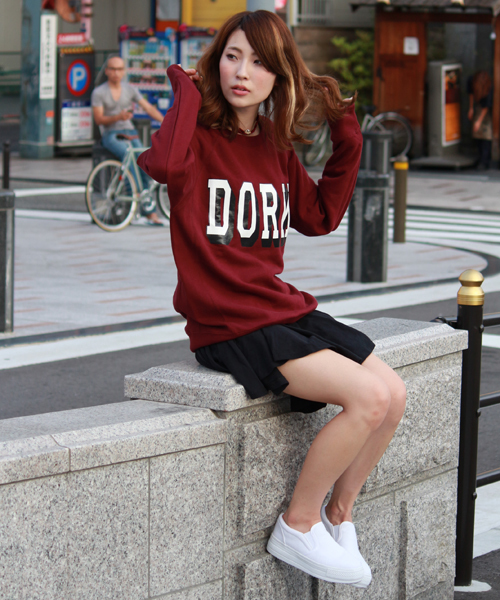 WEGO（ウィゴー）の「WEGO/ロゴプリントスウェット（スウェット・メンズ・ダークグリーン/ワイン・MEDIUM/LARGE）」の11枚目の写真