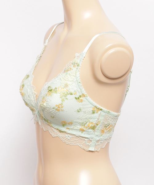 Triumph(トリンプ)の「トリンプ プレミアムデザイン 天使のブラ 魔法のハリ感 0044 ノンワイヤーブラジャーTR0044 P(ブラジャー・レディース・グリーン/パープル/グレー・M/L)」の4枚目の写真