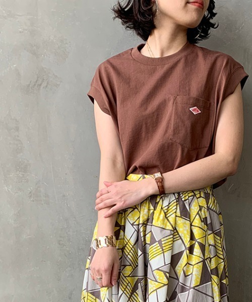 DANTON（ダントン）の「[DANTON/ダントン] ノースリーブポケットTシャツ（Tシャツ/カットソー・レディース・ホワイト/ブラック/ベージュ/ネイビー/オレンジ/グレー/ブラウン/ネイビー系/グレイッシュベージュ/サックスブルー・36）」の5枚目の写真
