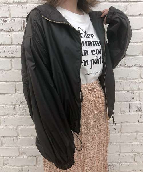 one after another NICE CLAUP（ワンアフターアナザーナイスクラップ）の「スプリングマウンテンパーカー（マウンテンパーカー・レディース・ブラック/ベージュ/テラコッタ・FREE）」の4枚目の写真