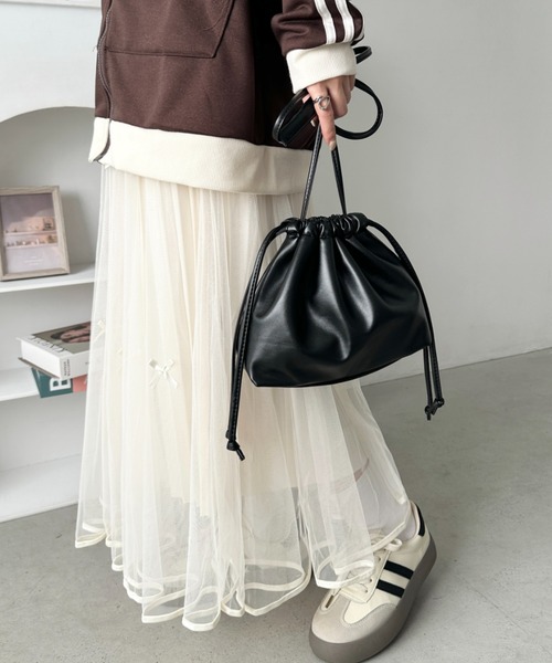 CLEA（クレア）の「2wayPU巾着ミニショルダーバッグ（ショルダーバッグ・レディース・ブラック/ベージュ/アイボリー/グレイッシュベージュ/オフホワイト・FREE）」の13枚目の写真