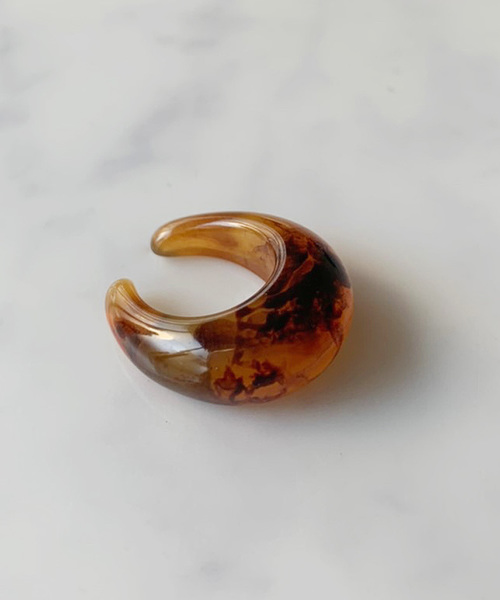 Port（ポート）の「マーブル プランプ イヤーカフ_（イヤーカフ・レディース・ホワイト/ベージュ/ブラウン/クリア・FREE）」の8枚目の写真