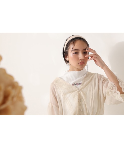 one after another NICE CLAUP（ワンアフターアナザーナイスクラップ）の「vintage風レースブラウス（シャツ/ブラウス・レディース・モカ/ベージュ/サックスブルー・FREE）」の9枚目の写真