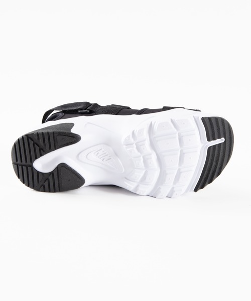 NIKE（ナイキ）の「WEGO/NIKE Canyon Woman Sandal（サンダル・レディース・ブラック/ホワイト・MEDIUM/SMALL/X-SMALL）」の5枚目の写真